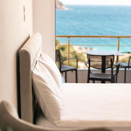 Ionio Rooms Himare Exterior photo