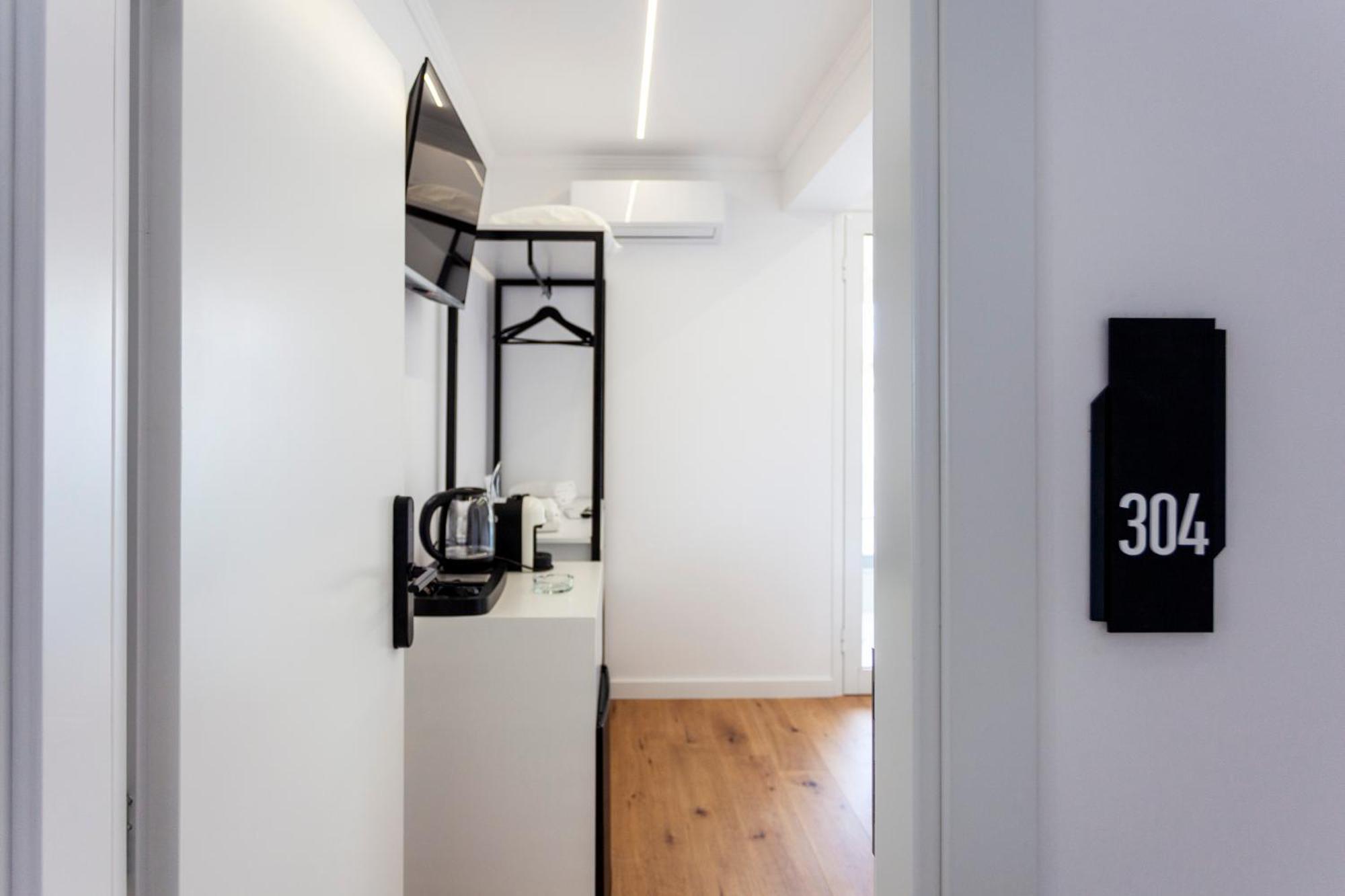 Ionio Rooms Himare Exterior photo